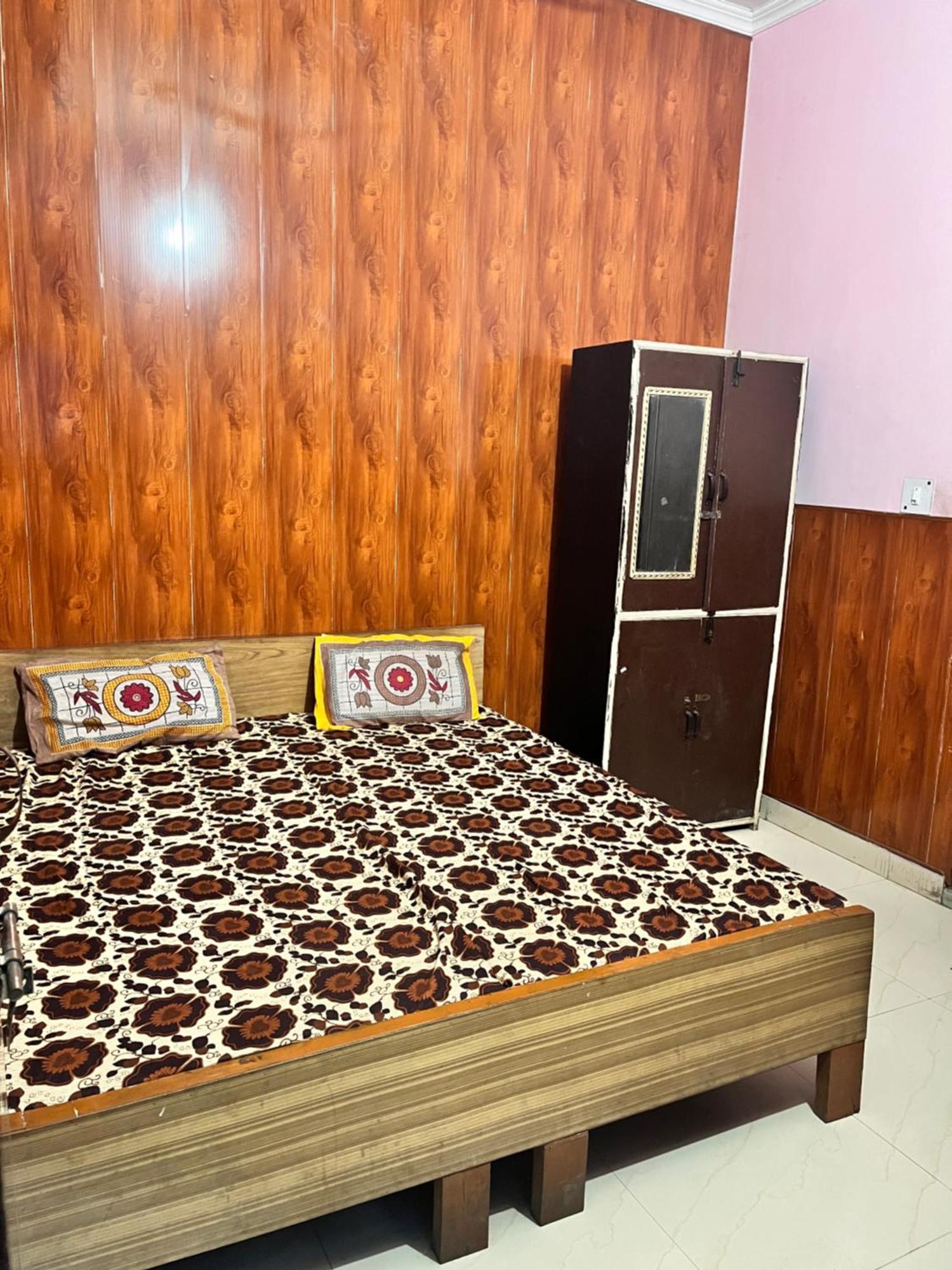 Hotel Pushpanjali ฮัดวานี ภายนอก รูปภาพ